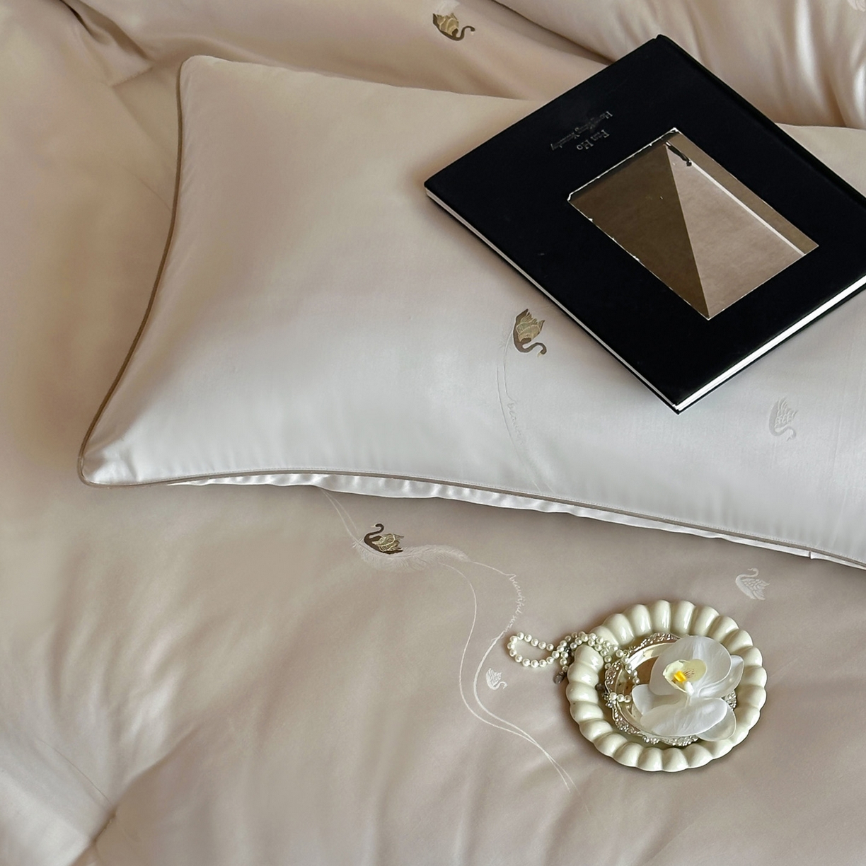 91家纺网 家纺一手货源 找家纺 一加一 2025新款臻翠剪花蛋白抗菌被子被芯-轻羽梦 星空灰