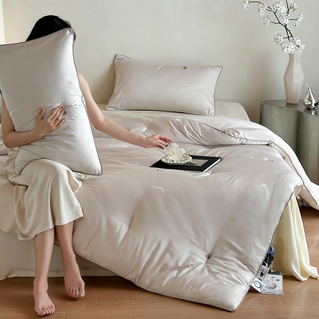 91家纺网 家纺一手货源 找家纺 一加一 2025新款臻翠剪花蛋白抗菌被子被芯-轻羽梦 星空灰