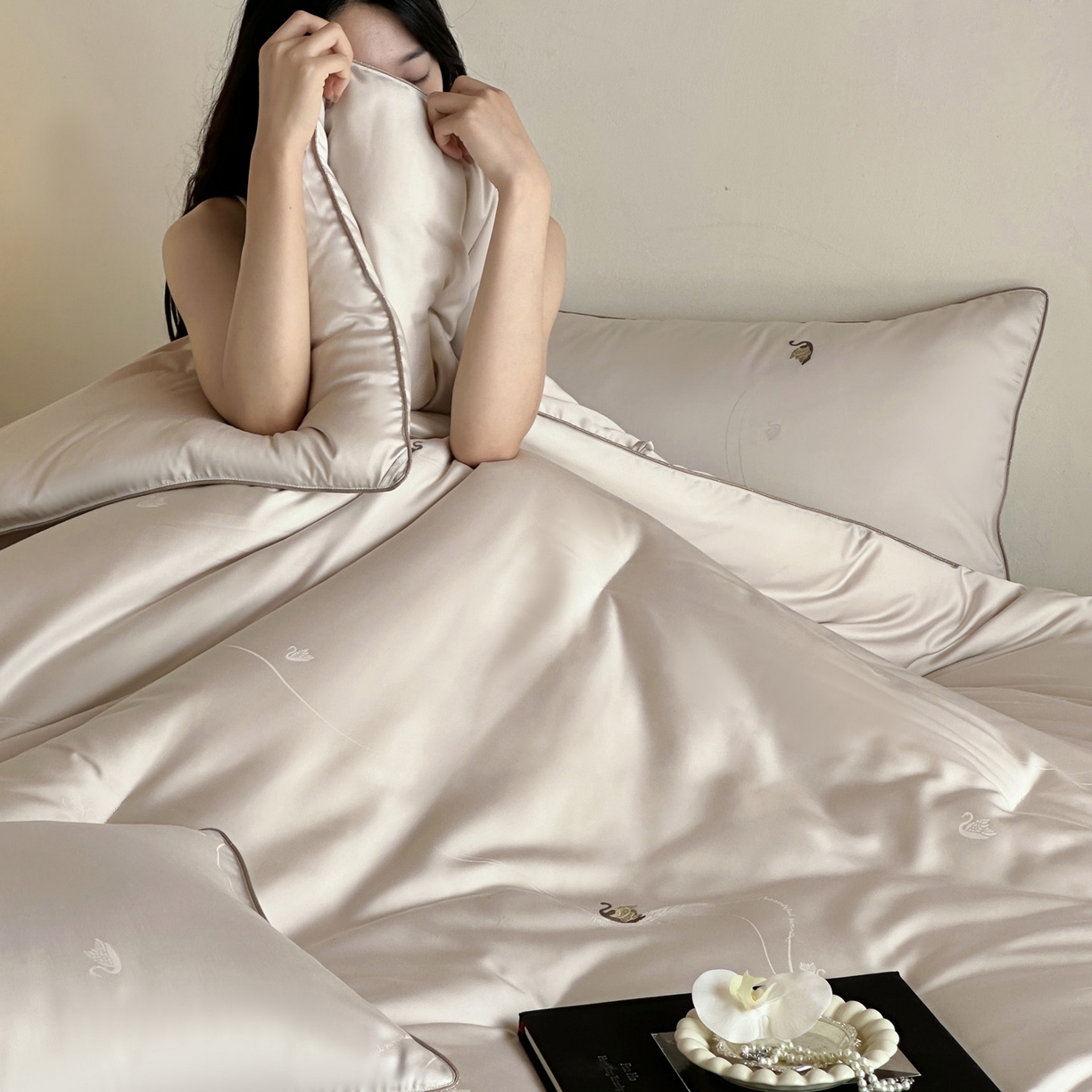 91家纺网 家纺一手货源 找家纺 一加一 2025新款臻翠剪花蛋白抗菌被子被芯-轻羽梦 星空灰