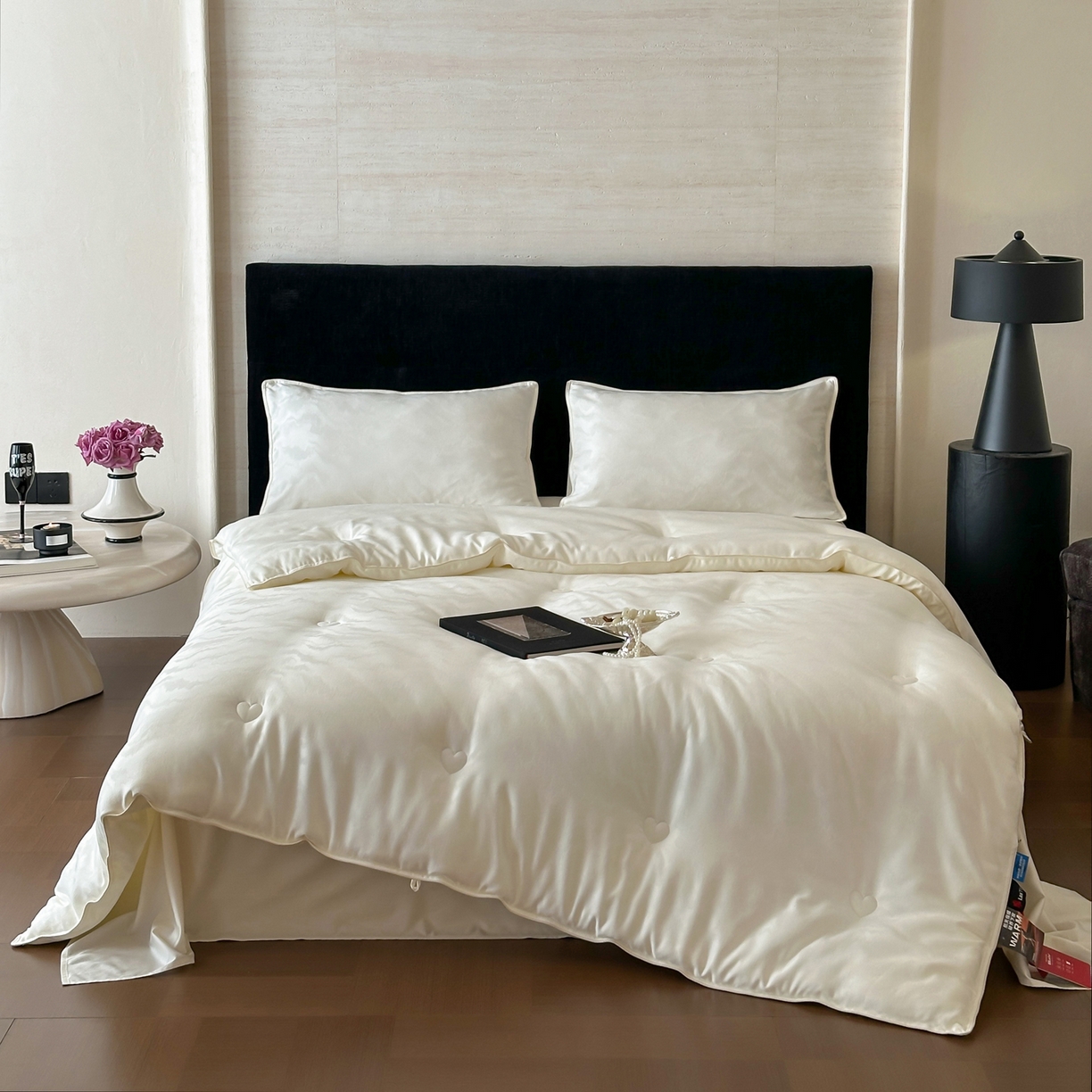 91家纺网 家纺一手货源 找家纺 （总）一加一 2025新款御丝缎七彩银丝大提花航天恒温被子被芯