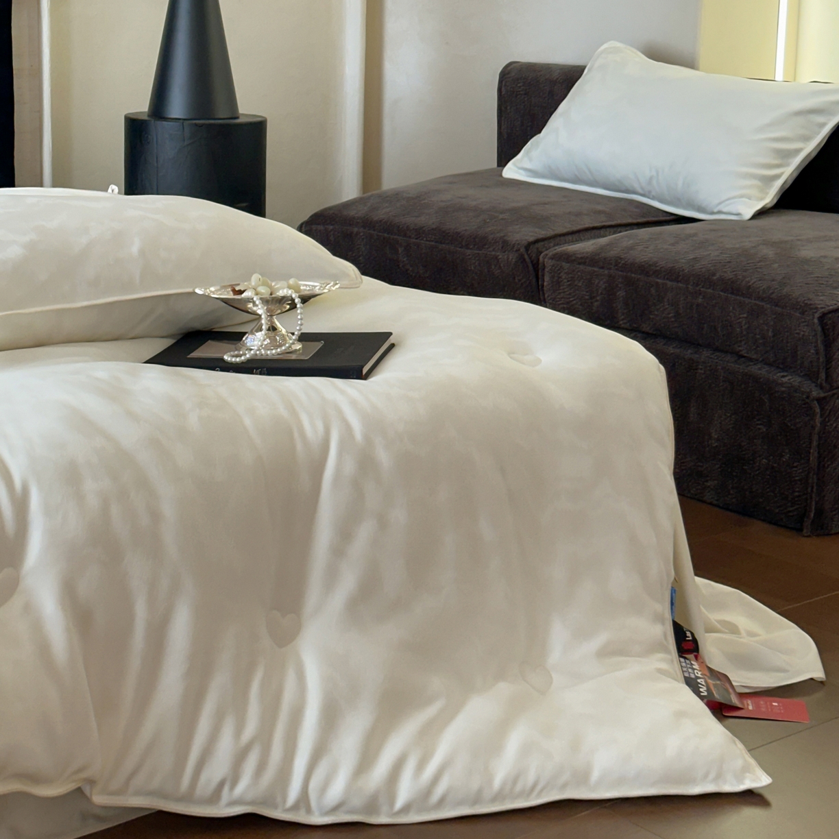 91家纺网 家纺一手货源 找家纺 （总）一加一 2025新款御丝缎七彩银丝大提花航天恒温被子被芯