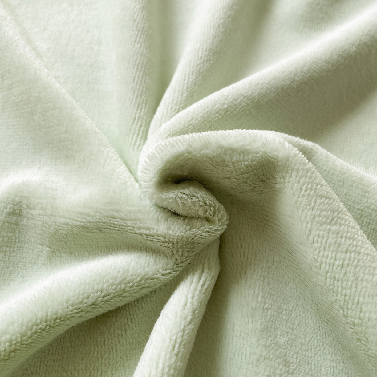 91家纺网 家纺一手货源 找家纺 大元 2025新款200g素色双拼牛奶绒四件套 芽绿+奶黄