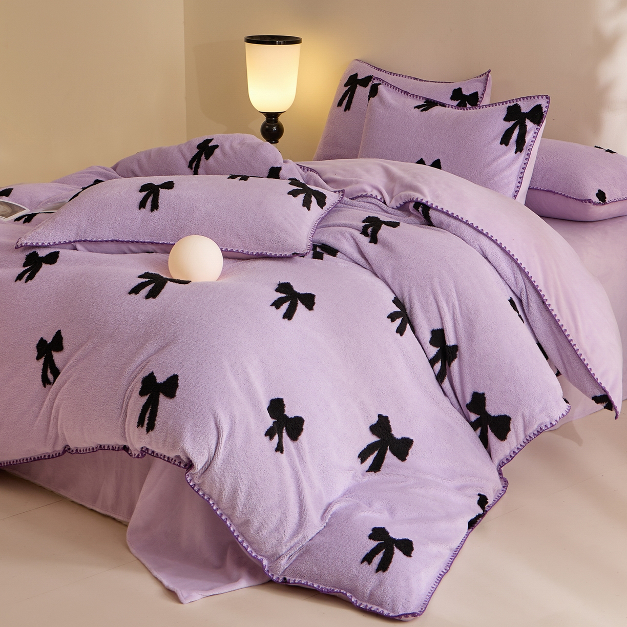 91家纺网 家纺一手货源 找家纺 绒世界 2025新款加厚兔绒提花牛奶绒四件套系列 礼物-紫