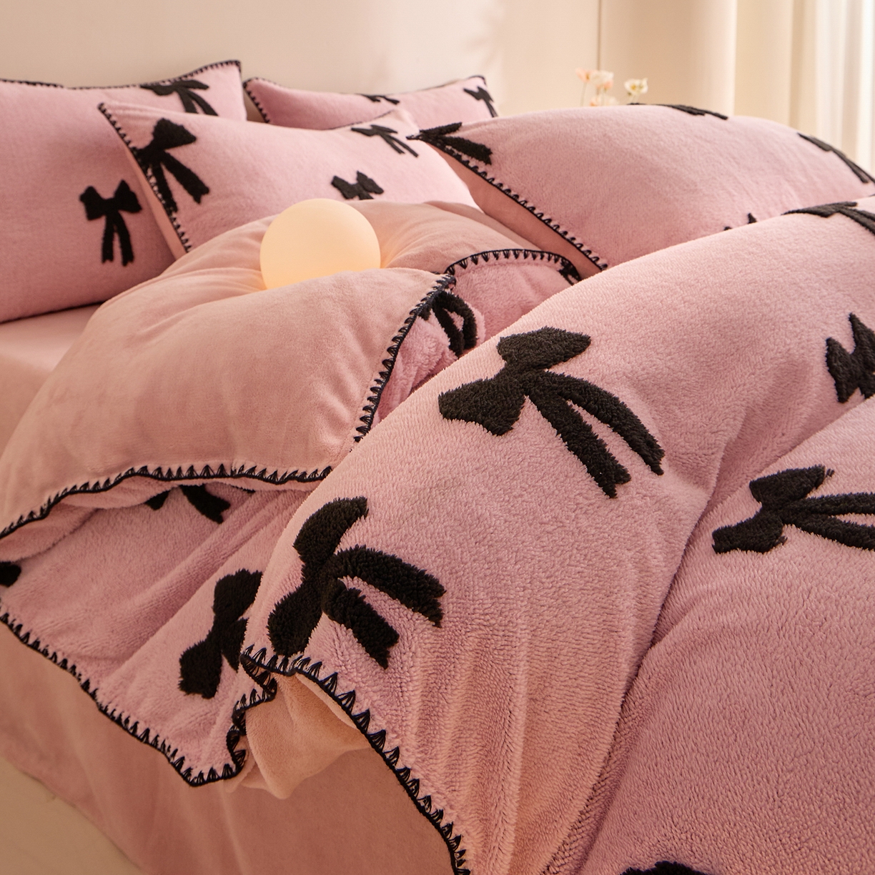 91家纺网 家纺一手货源 找家纺 （总）绒世界 2025新款加厚兔绒提花牛奶绒四件套系列