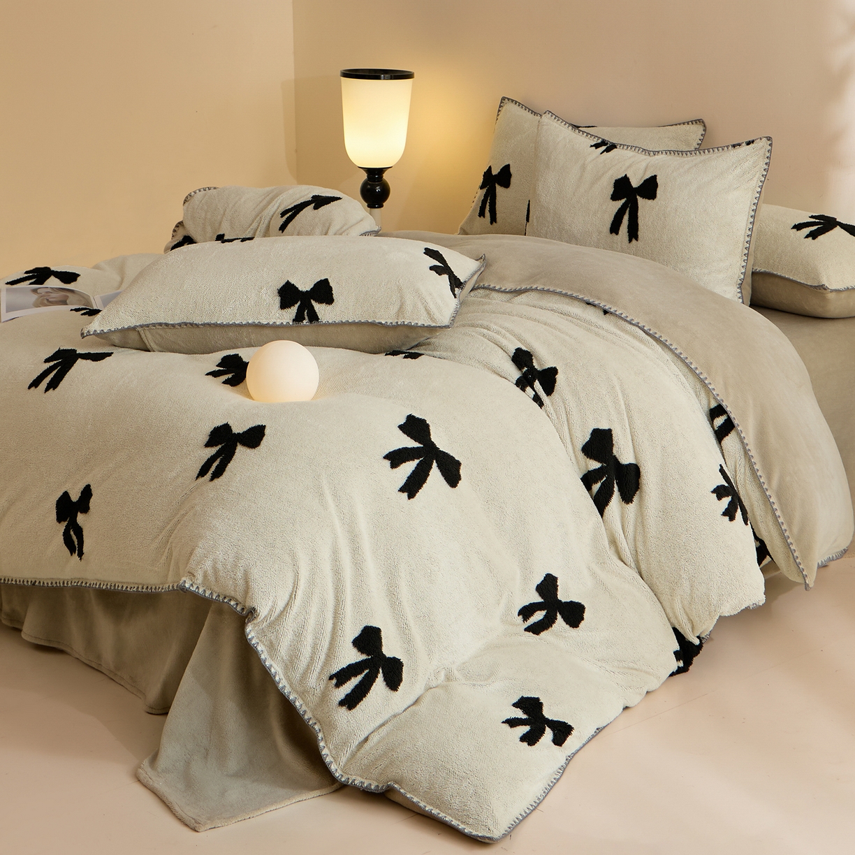 91家纺网 家纺一手货源 找家纺 绒世界 2025新款加厚兔绒提花牛奶绒四件套系列 礼物-卡其