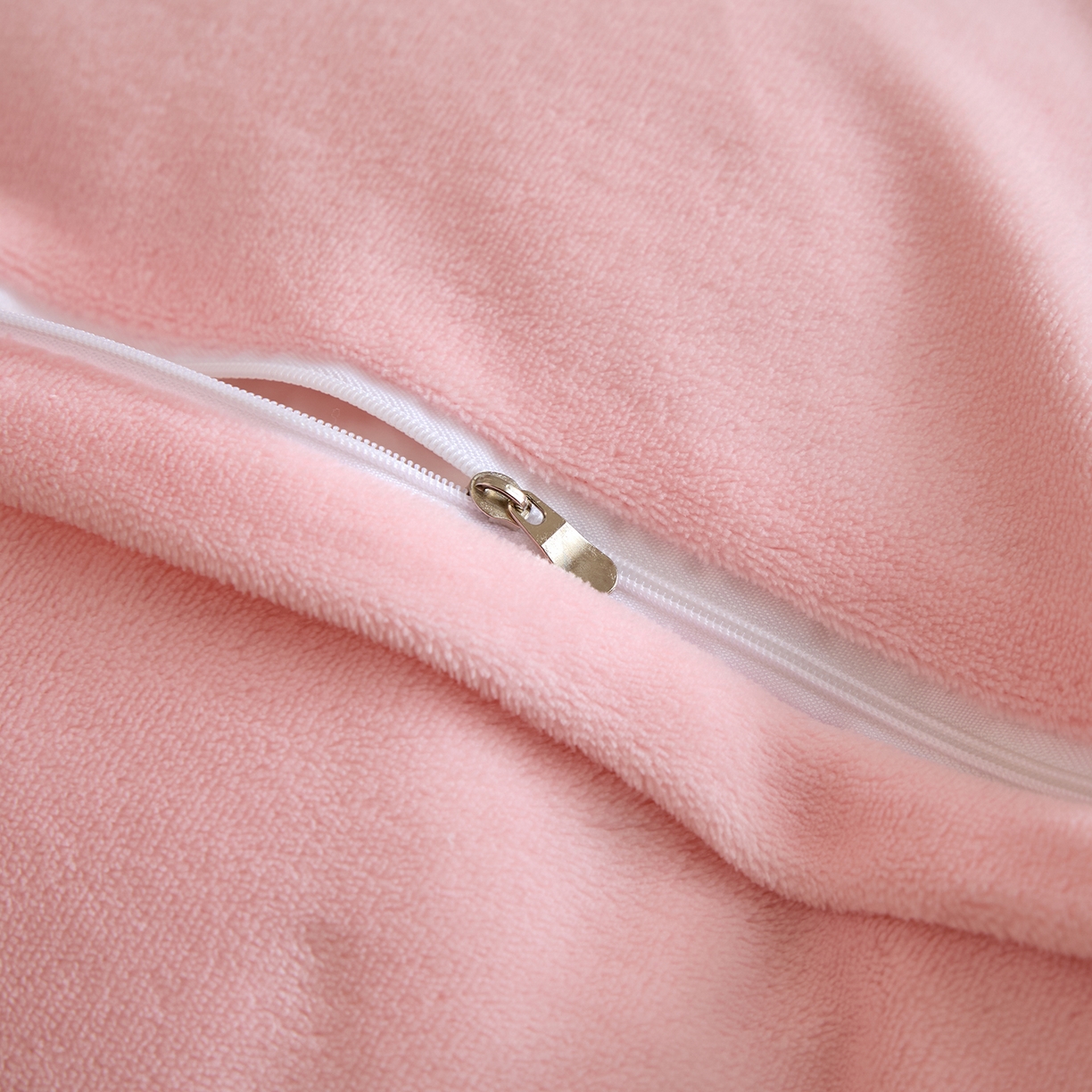 91家纺网 家纺一手货源 找家纺 绒世界 2025新款加厚兔绒提花牛奶绒四件套系列 樱桃-粉白