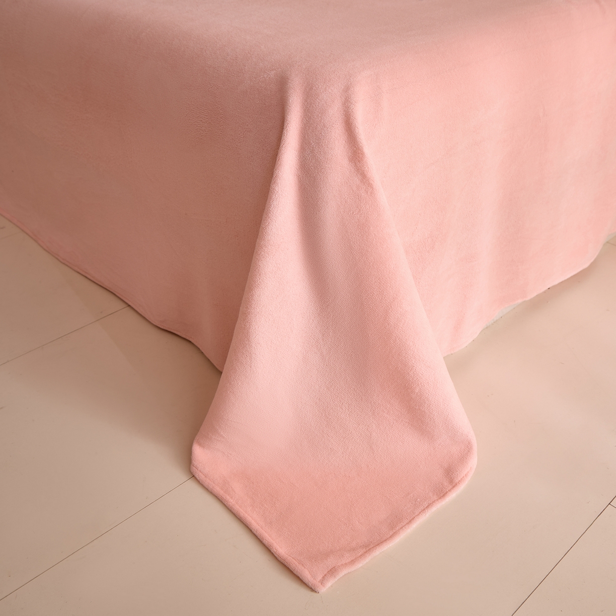 91家纺网 家纺一手货源 找家纺 绒世界 2025新款加厚兔绒提花牛奶绒四件套系列 爱心-粉