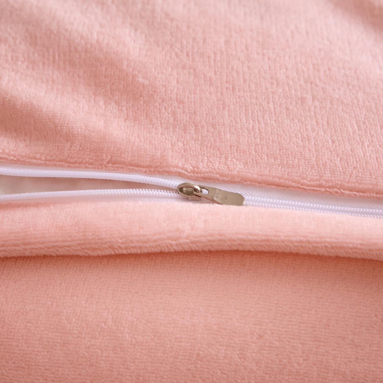 91家纺网 家纺一手货源 找家纺 绒世界 2025新款加厚兔绒提花牛奶绒四件套系列 爱心-粉