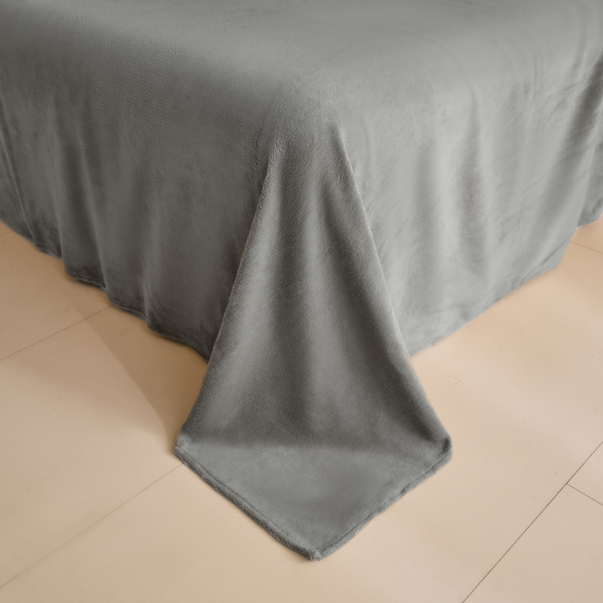 91家纺网 家纺一手货源 找家纺 丝印良品 2025新款加厚兔绒提花牛奶绒四件套系列 礼物-灰