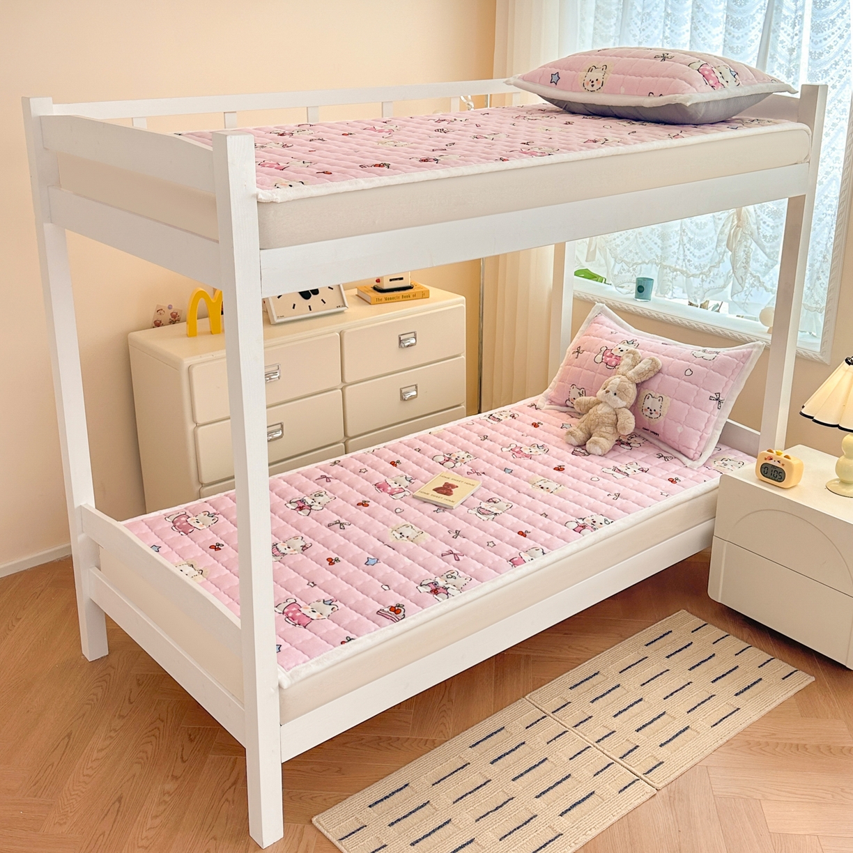 91家纺网 家纺一手货源 找家纺 川悦生活 2025新款A类印花牛奶绒床垫加厚绒保暖床床褥 床垫茶派小狗