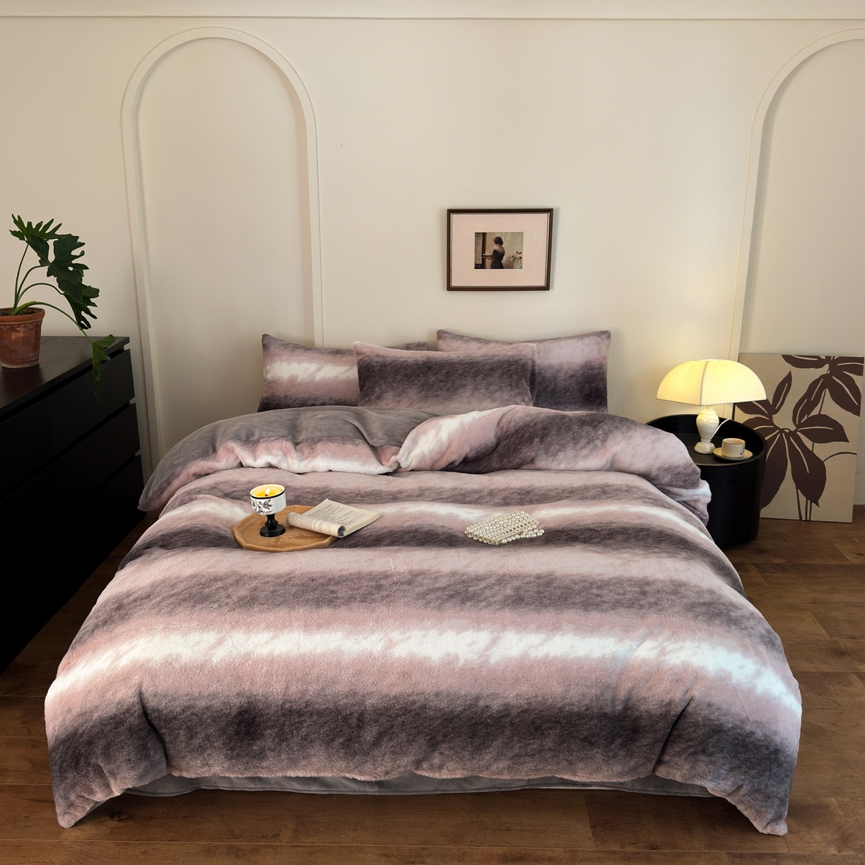 91家纺网 家纺一手货源 找家纺 （总）德比尔斯  2025新款兔毛绒兔兔绒渐变色牛奶绒四件套