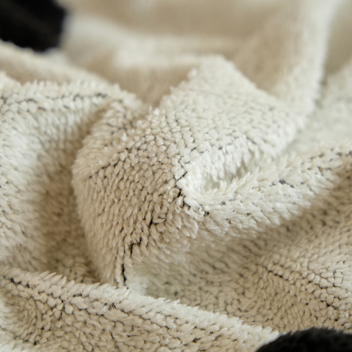 91家纺网 家纺一手货源 找家纺 丝印良品 2025新款加厚兔绒提花牛奶绒四件套系列 礼物-卡其