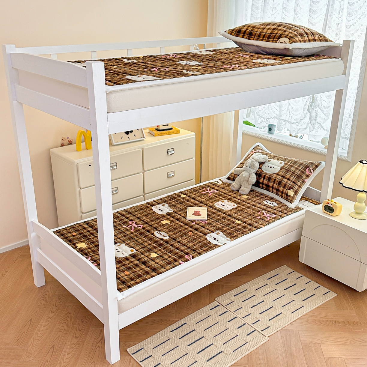 91家纺网 家纺一手货源 找家纺 川悦生活 2025新款A类印花牛奶绒床垫加厚绒保暖床床褥 床垫茶酥小熊