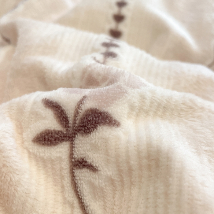 91家纺网 家纺一手货源 找家纺 （总）利欧 2025新款褶皱边雕花牛奶绒四件套