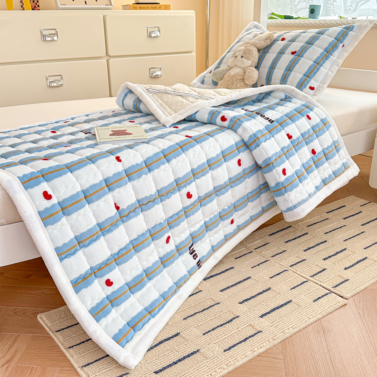 91家纺网 家纺一手货源 找家纺 川悦生活 2025新款A类印花牛奶绒床垫加厚绒保暖床床褥 床垫格心小屋