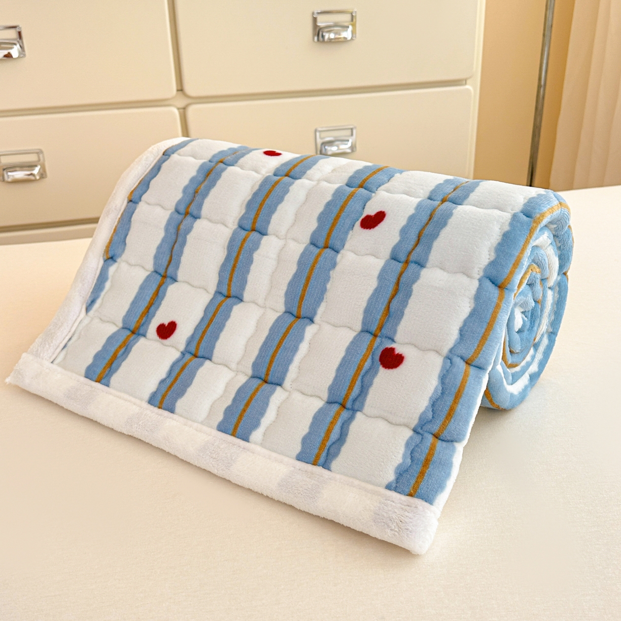 91家纺网 家纺一手货源 找家纺 川悦生活 2025新款A类印花牛奶绒床垫加厚绒保暖床床褥 床垫格心小屋