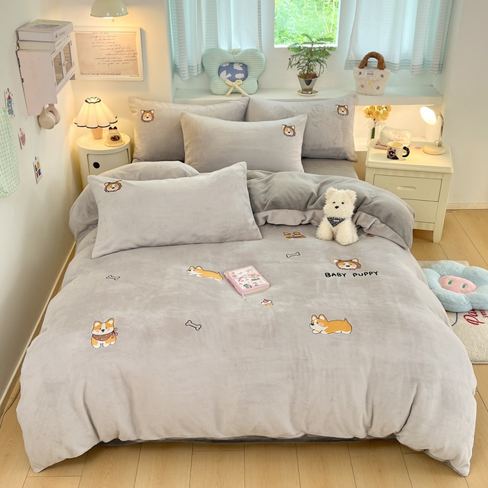 91家纺网 家纺一手货源 找家纺 （总）利欧 2025新款满绣卡通牛奶绒刺绣四件套