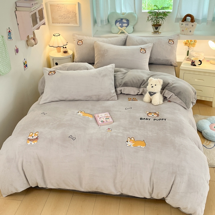 91家纺网 家纺一手货源 找家纺 （总）利欧 2025新款满绣卡通牛奶绒刺绣四件套