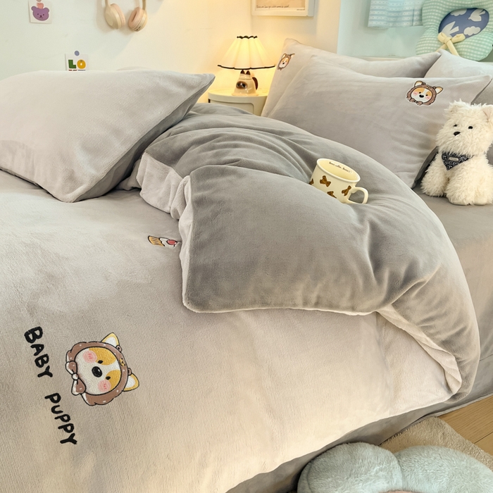 91家纺网 家纺一手货源 找家纺 （总）利欧 2025新款满绣卡通牛奶绒刺绣四件套