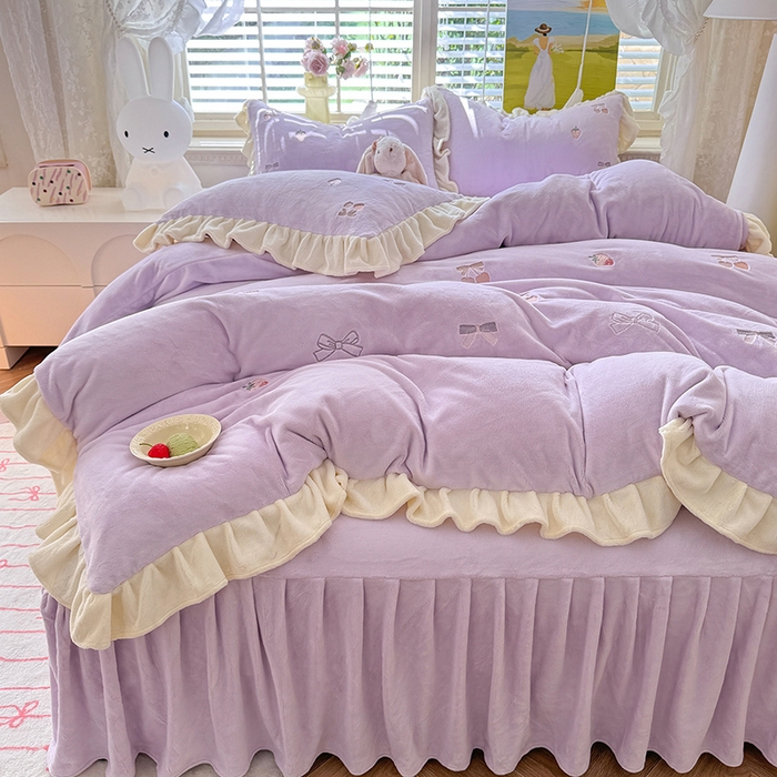 丝印良品 2025新款加厚牛奶绒刺绣床裙款四件套 草莓-薰衣紫