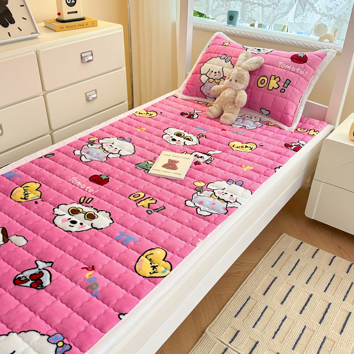 91家纺网 家纺一手货源 找家纺 川悦生活 2025新款A类印花牛奶绒床垫加厚绒保暖床床褥 床垫嗨皮小奶狗