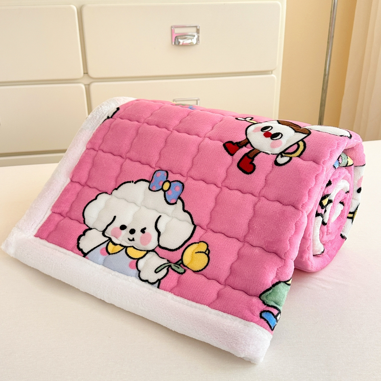 91家纺网 家纺一手货源 找家纺 川悦生活 2025新款A类印花牛奶绒床垫加厚绒保暖床床褥 床垫嗨皮小奶狗