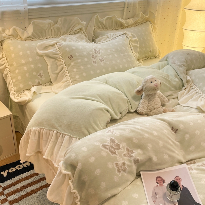 利欧 2025新款褶皱边雕花牛奶绒四件套 蝶舞-绿