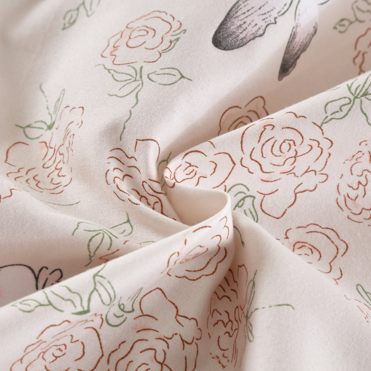 91家纺网 家纺一手货源 找家纺 恋之语 2025新款舒适柔软亲肤爆款芦荟棉四件套货源充足 花与兔