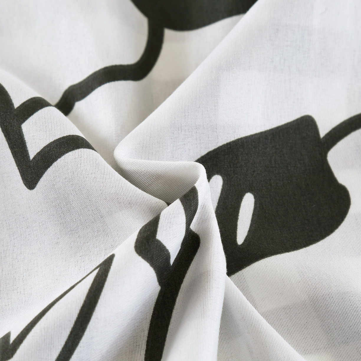 91家纺网 家纺一手货源 找家纺 恋之语 2025新款舒适柔软亲肤爆款芦荟棉四件套货源充足 煤球精灵