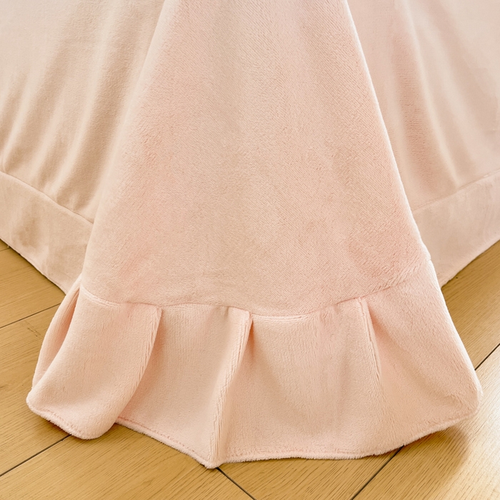 91家纺网 家纺一手货源 找家纺 利欧 2025新款满绣卡通牛奶绒刺绣四件套 鲜花小兔-米白