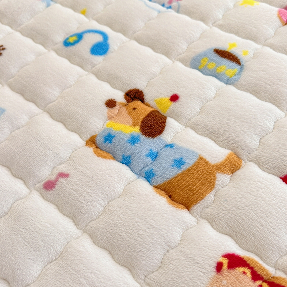 91家纺网 家纺一手货源 找家纺 川悦生活 2025新款A类印花牛奶绒床垫加厚绒保暖床床褥 床垫快乐腊肠