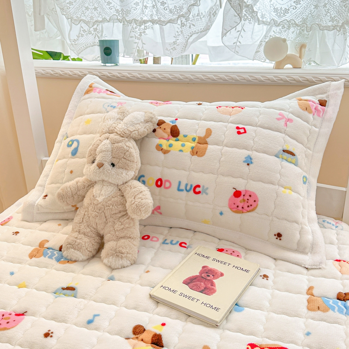 91家纺网 家纺一手货源 找家纺 川悦生活 2025新款A类印花牛奶绒床垫加厚绒保暖床床褥 床垫快乐腊肠