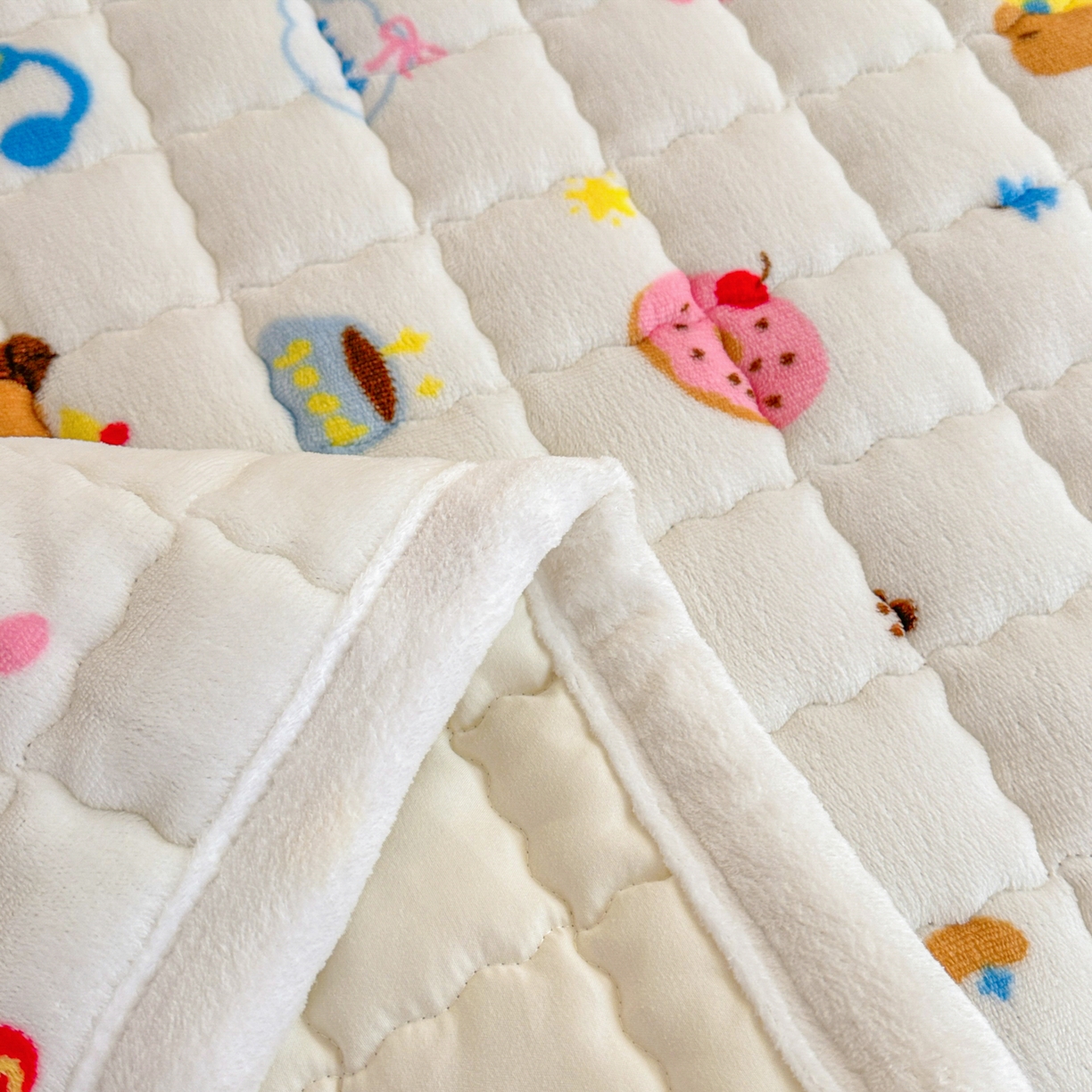 91家纺网 家纺一手货源 找家纺 川悦生活 2025新款A类印花牛奶绒床垫加厚绒保暖床床褥 床垫快乐腊肠