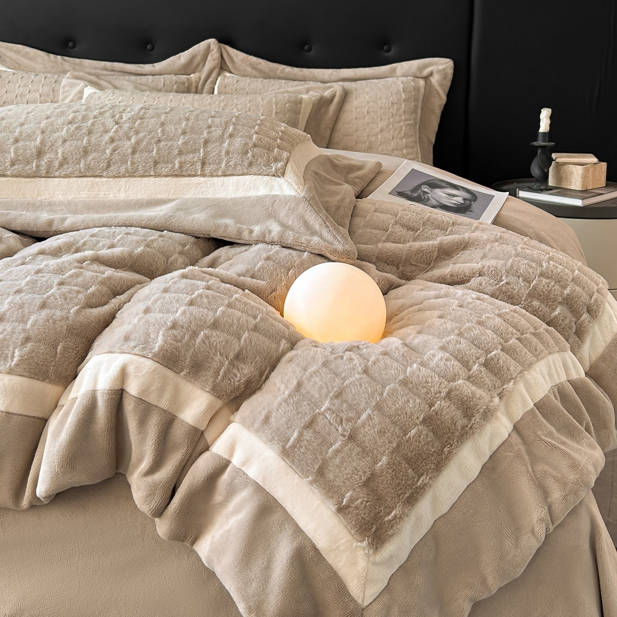 91家纺网 家纺一手货源 找家纺 佳品居 2025新款11斤重加厚兔毛绒轻奢摩卡系列牛奶绒双拼角四件套 摩卡-奶咖