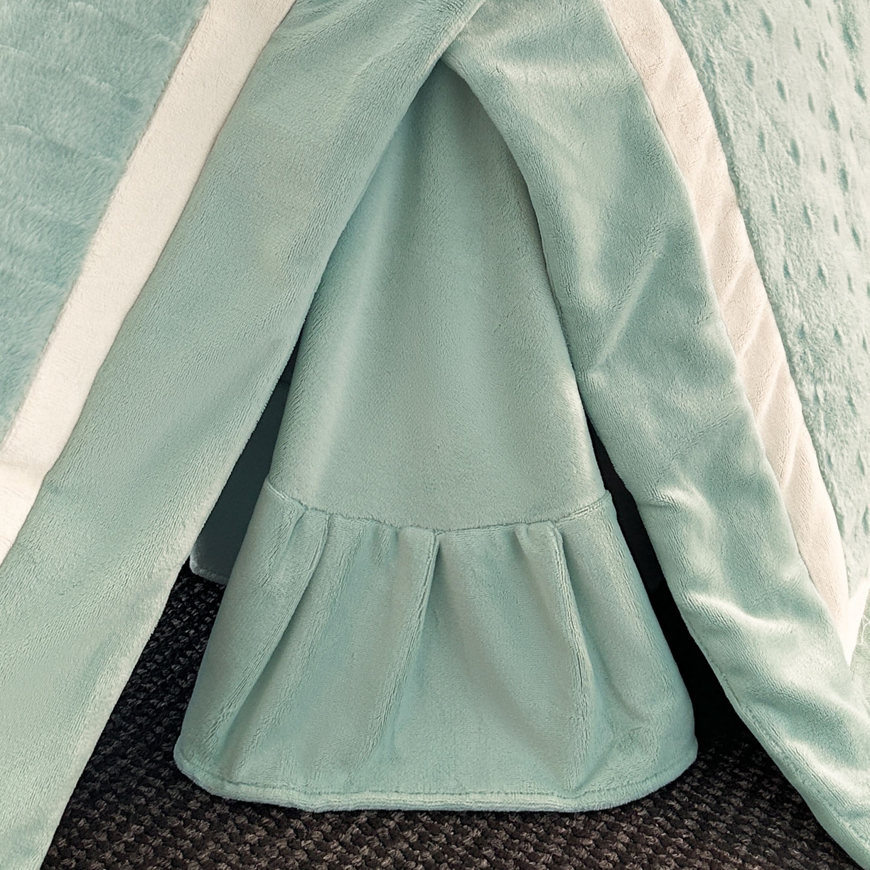 91家纺网 家纺一手货源 找家纺 佳品居 2025新款11斤重加厚兔毛绒轻奢摩卡系列牛奶绒双拼角四件套 摩卡 -浅绿