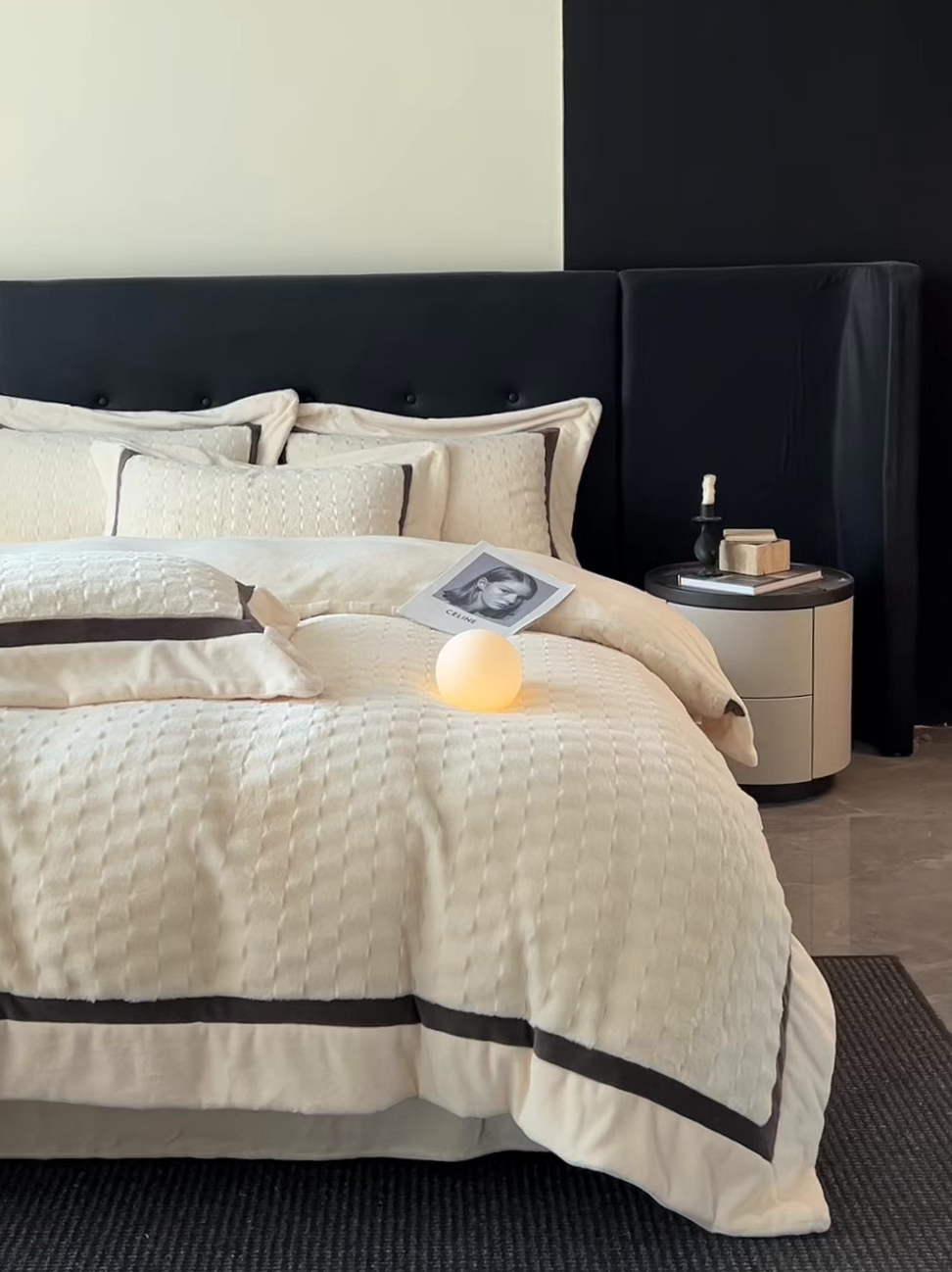 91家纺网 家纺一手货源 找家纺 佳品居 2025新款11斤重加厚兔毛绒轻奢摩卡系列牛奶绒双拼角四件套 摩卡-奶白