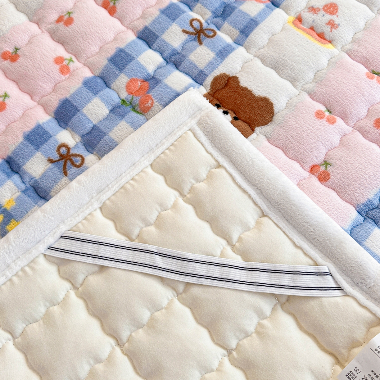 91家纺网 家纺一手货源 找家纺 川悦生活 2025新款A类印花牛奶绒床垫加厚绒保暖床床褥 床垫奶朵布丁熊