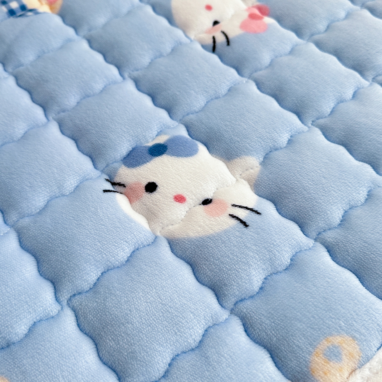 91家纺网 家纺一手货源 找家纺 川悦生活 2025新款A类印花牛奶绒床垫加厚绒保暖床床褥 床垫晴空小喵