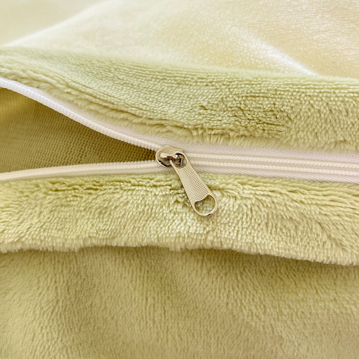 91家纺网 家纺一手货源 找家纺 利欧 2025新款满绣卡通牛奶绒刺绣四件套 向日葵熊-米白