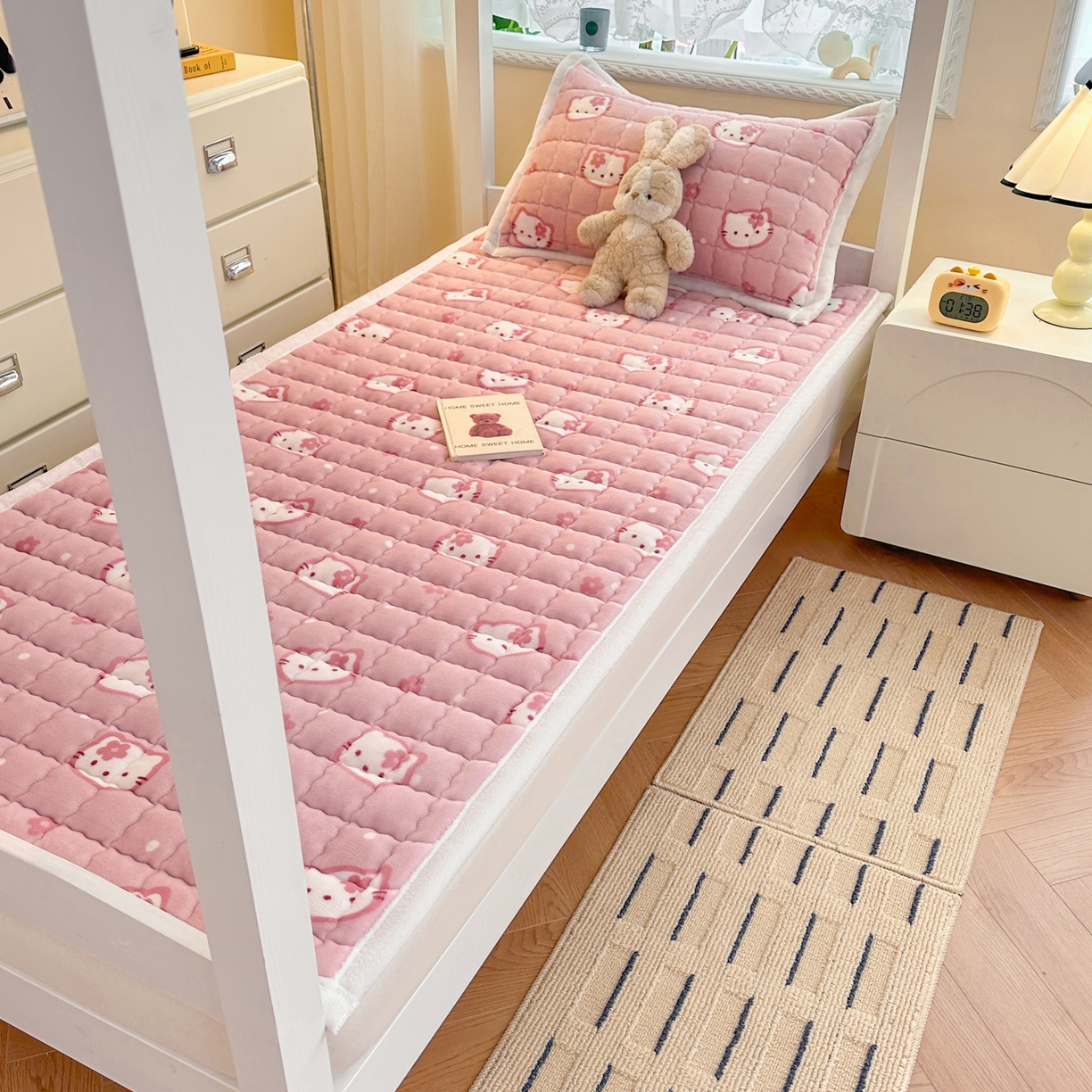 91家纺网 家纺一手货源 找家纺 川悦生活 2025新款A类印花牛奶绒床垫加厚绒保暖床床褥 床垫少女喵喵