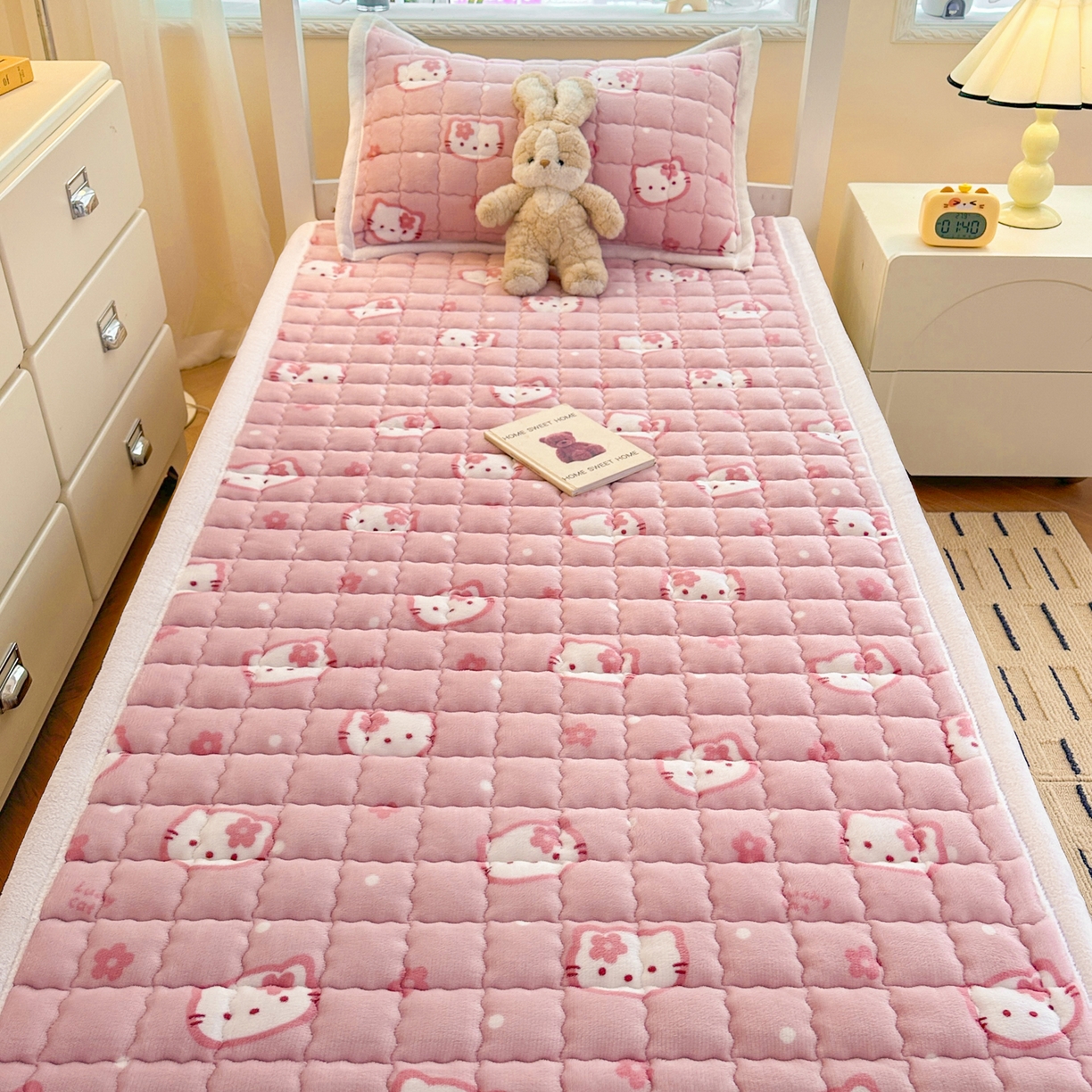 91家纺网 家纺一手货源 找家纺 川悦生活 2025新款A类印花牛奶绒床垫加厚绒保暖床床褥 床垫少女喵喵