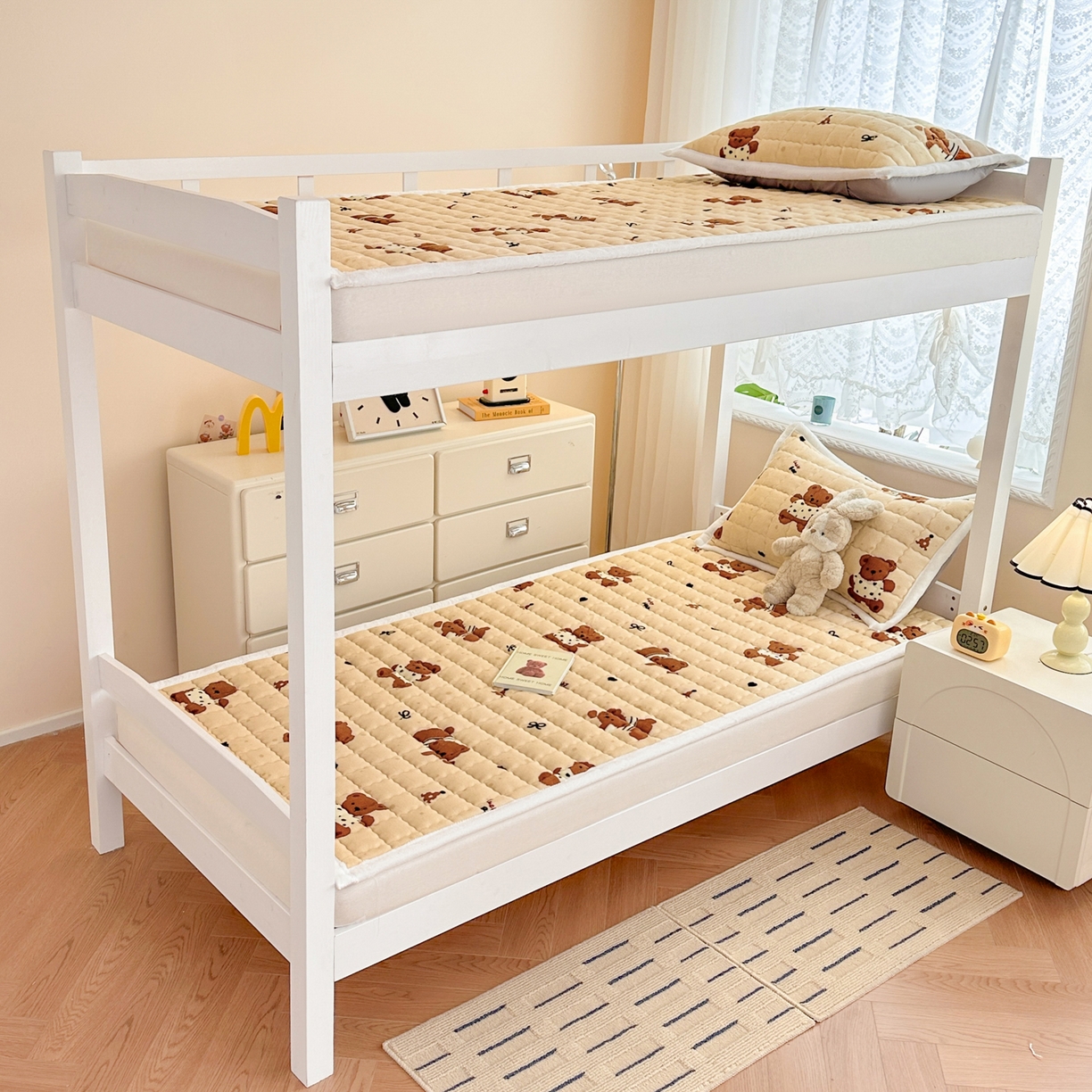 91家纺网 家纺一手货源 找家纺 川悦生活 2025新款A类印花牛奶绒床垫加厚绒保暖床床褥 床垫酥酥小熊