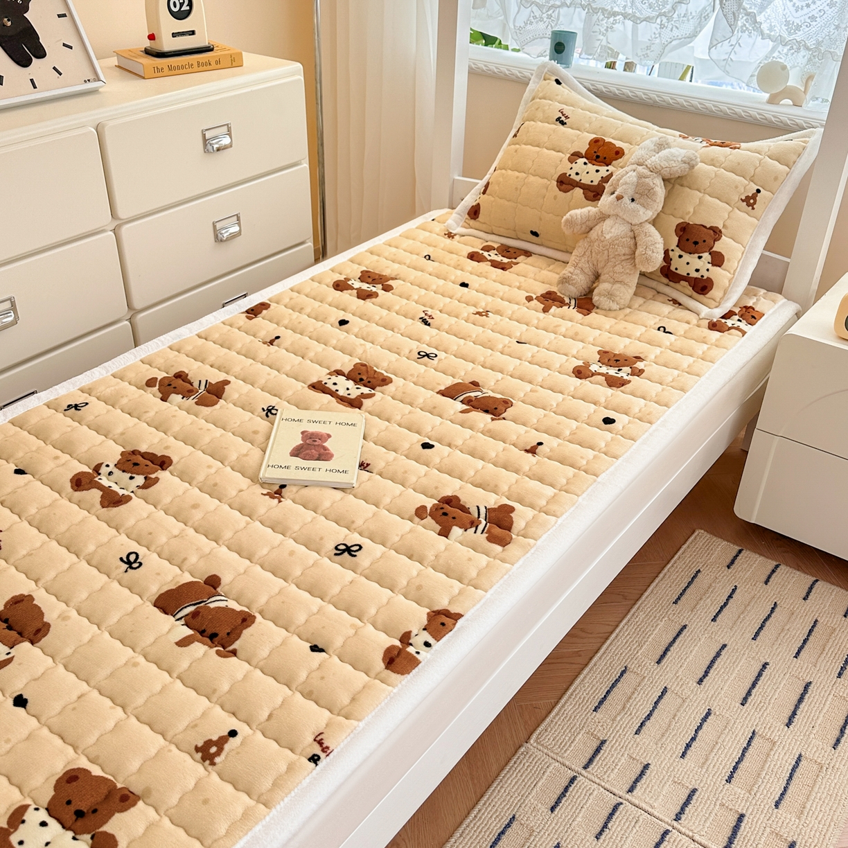 91家纺网 家纺一手货源 找家纺 川悦生活 2025新款A类印花牛奶绒床垫加厚绒保暖床床褥 床垫酥酥小熊