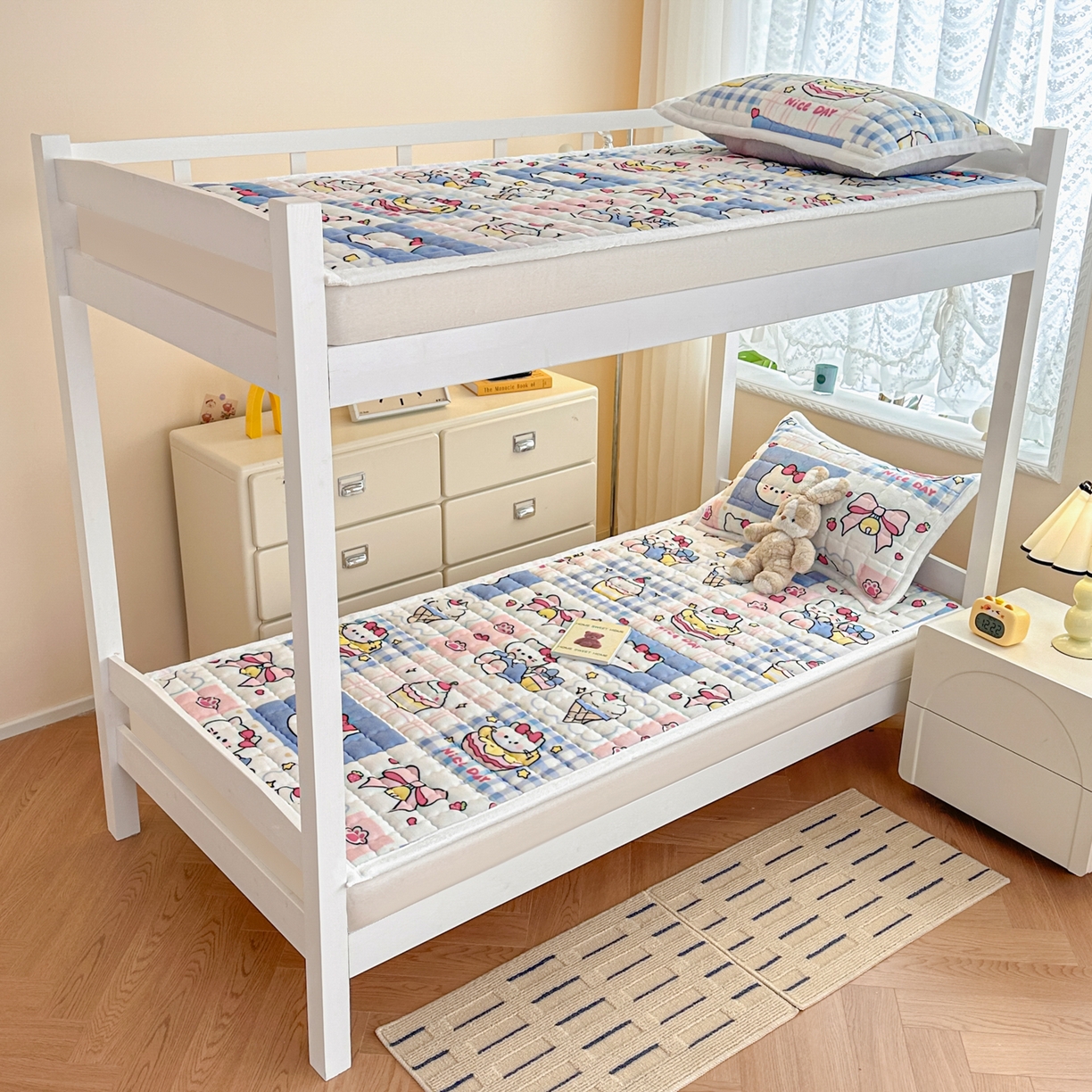 91家纺网 家纺一手货源 找家纺 川悦生活 2025新款A类印花牛奶绒床垫加厚绒保暖床床褥 床垫甜茶小猫