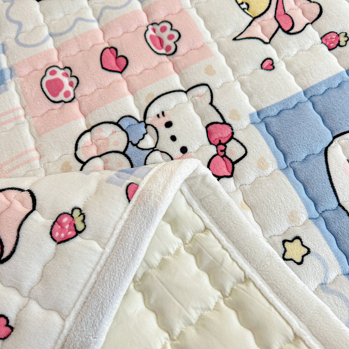 91家纺网 家纺一手货源 找家纺 川悦生活 2025新款A类印花牛奶绒床垫加厚绒保暖床床褥 床垫甜茶小猫