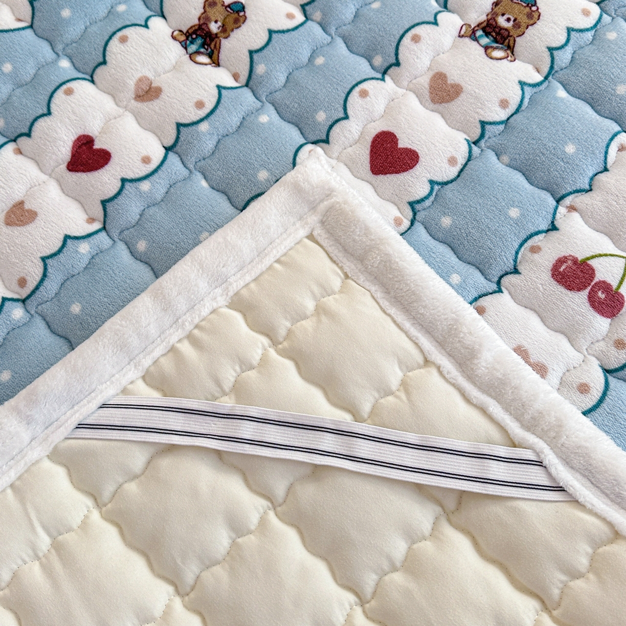 91家纺网 家纺一手货源 找家纺 川悦生活 2025新款A类印花牛奶绒床垫加厚绒保暖床床褥 床垫甜糕小熊