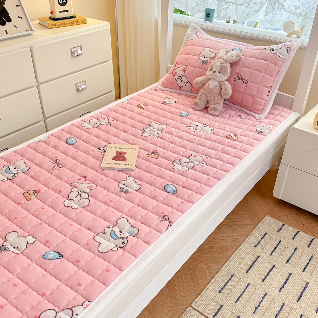 91家纺网 家纺一手货源 找家纺 川悦生活 2025新款A类印花牛奶绒床垫加厚绒保暖床床褥 床垫甜蜜小狗