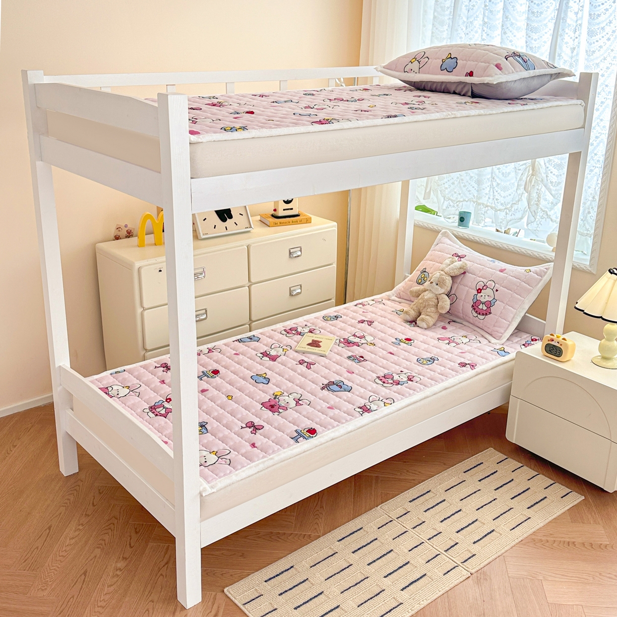 91家纺网 家纺一手货源 找家纺 川悦生活 2025新款A类印花牛奶绒床垫加厚绒保暖床床褥 床垫甜心兔糕