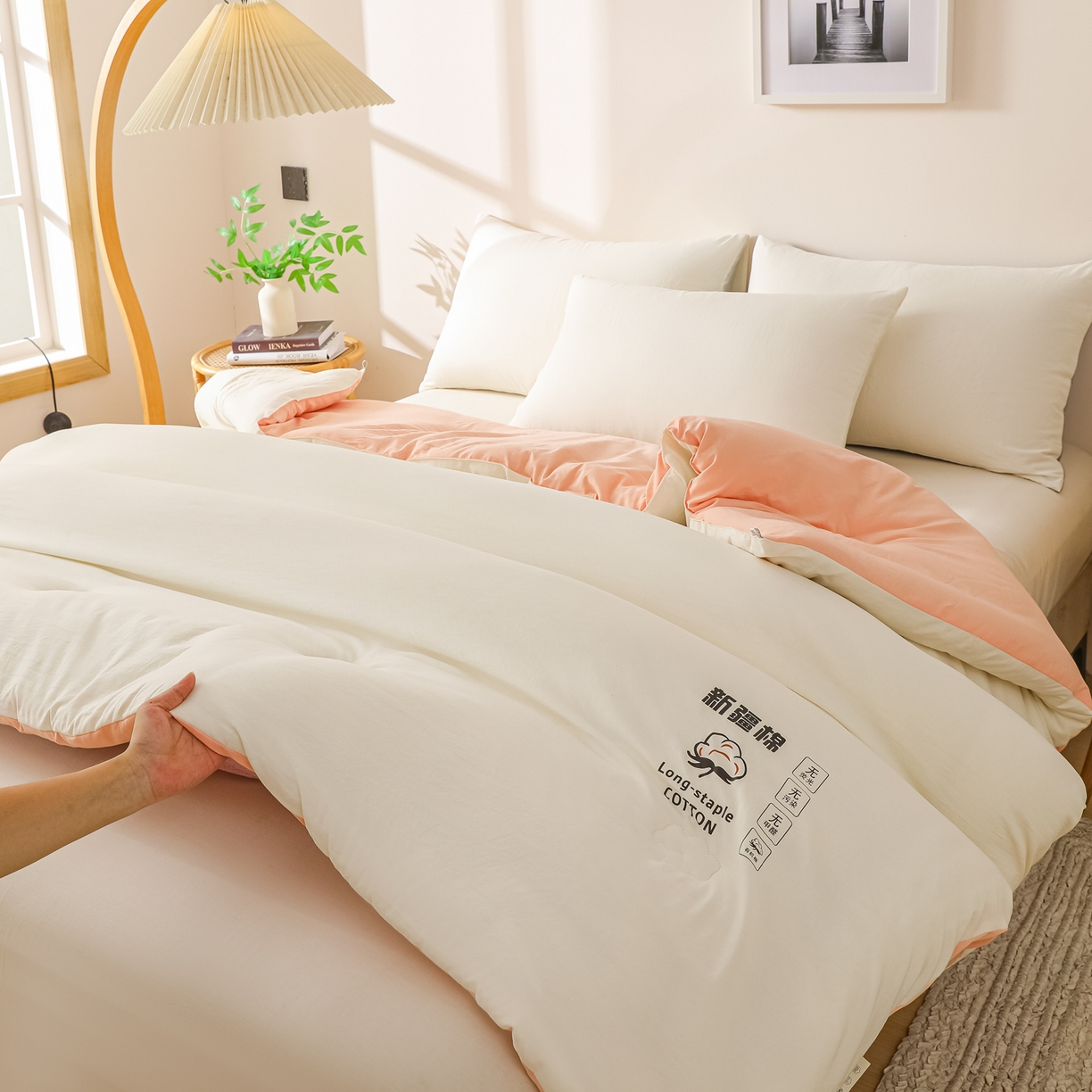 91家纺网 家纺一手货源 找家纺 圣尔雅家纺 2025新款A类水洗棉新疆棉花被无印风冬被加厚保暖被子被芯四季通用被子 白拼粉