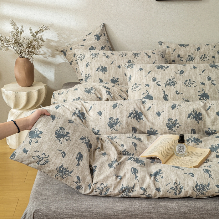 91家纺网 家纺一手货源 找家纺 漫仙阁家纺 2025新款加厚高克重原麻复古风印花四件套 绽放